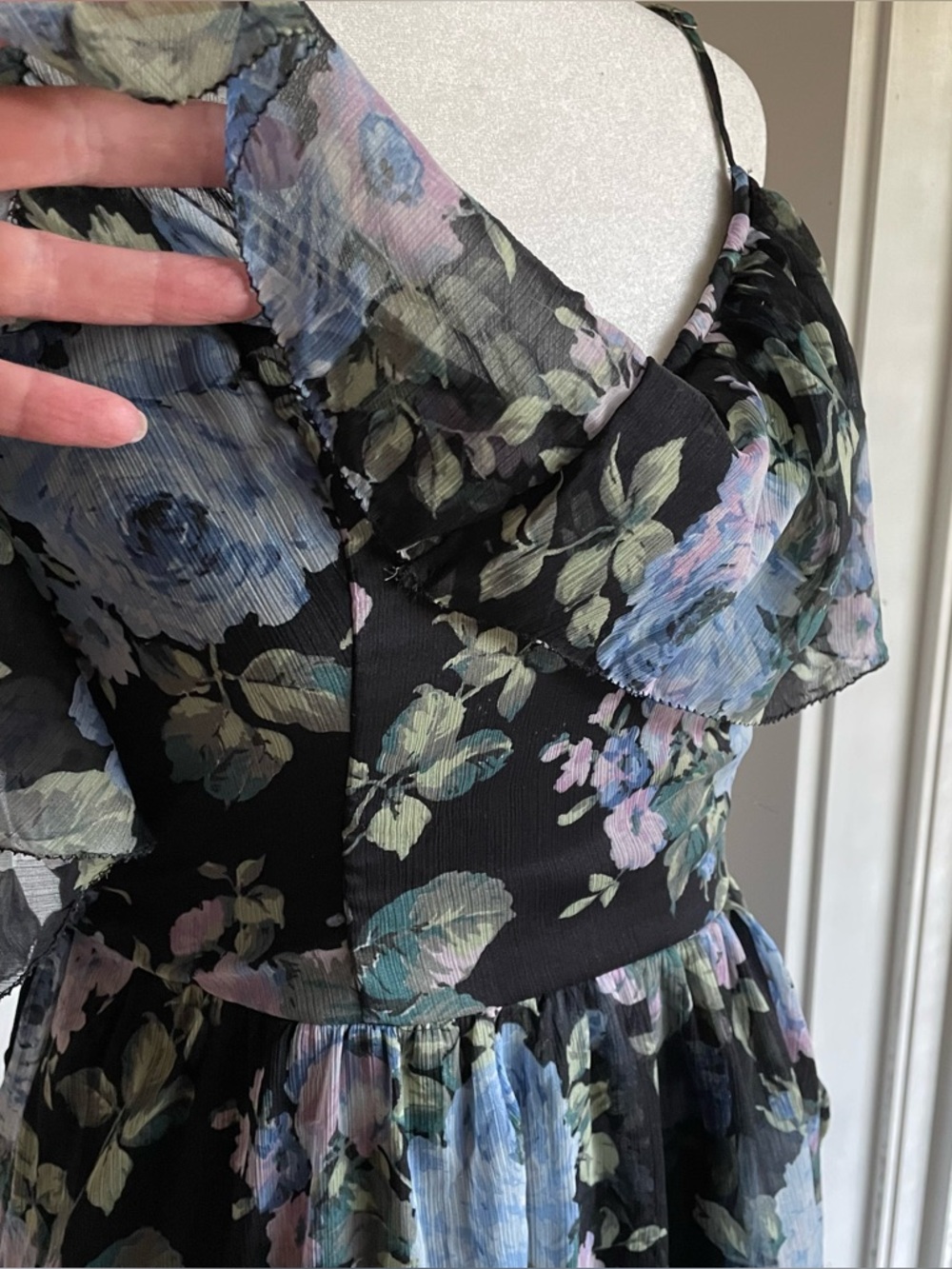 Abercrombie & Fitch Floral High Low Dress XS "Like New" Blue Black Lilac - Picture 9 of 16